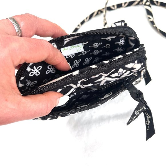 Vera Bradley Messenger Bag Black & White - Picture 6 of 15